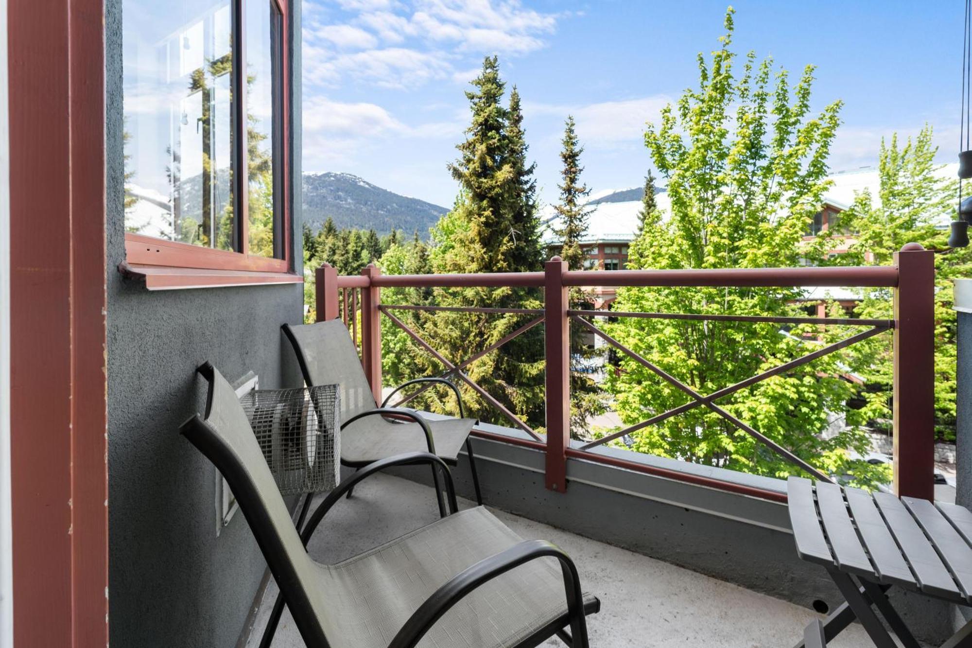 Alpenglow Lodge Family & Work Retreat By Mva Whistler Exterior photo